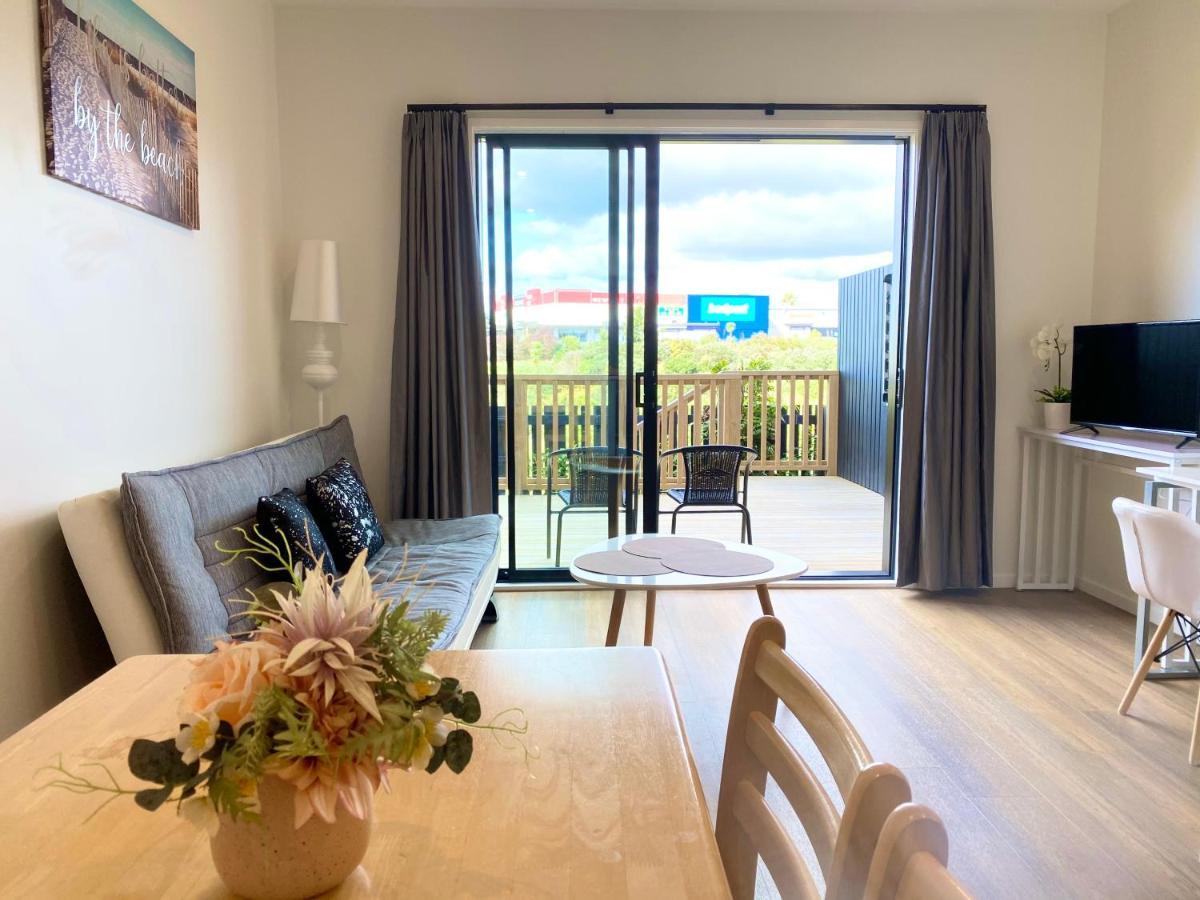 Stunning Townhouse - Walking To Botany Shopping Center Appartement Auckland Buitenkant foto