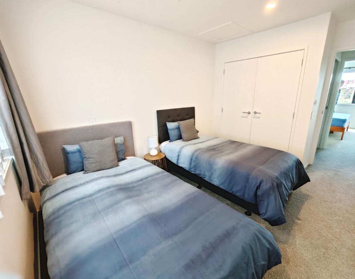 Stunning Townhouse - Walking To Botany Shopping Center Appartement Auckland Buitenkant foto